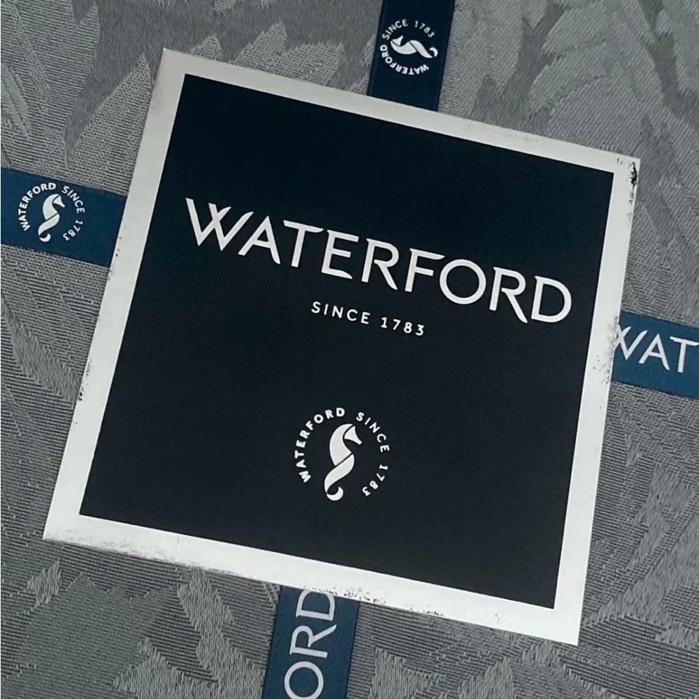 NEW WATERFORD TABLECLOTH 70 X 84 CRYSTAL CO. LUXURY SOFT BLUE GRAY LEAVES MOTIF